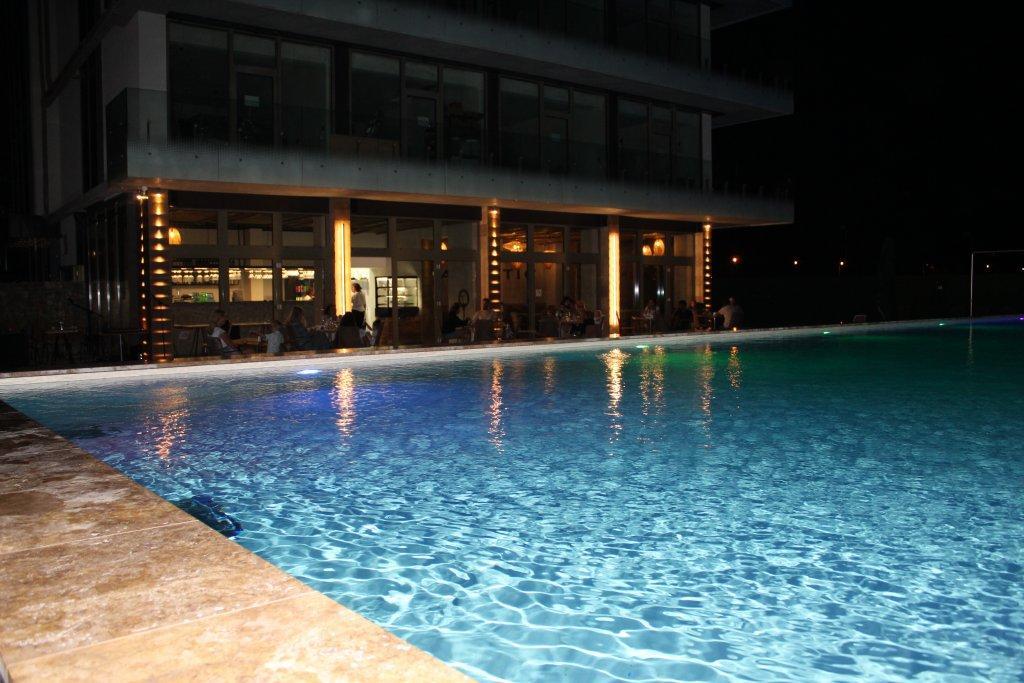 Miramare Magnetic Beach Hotel 科布列季 外观 照片