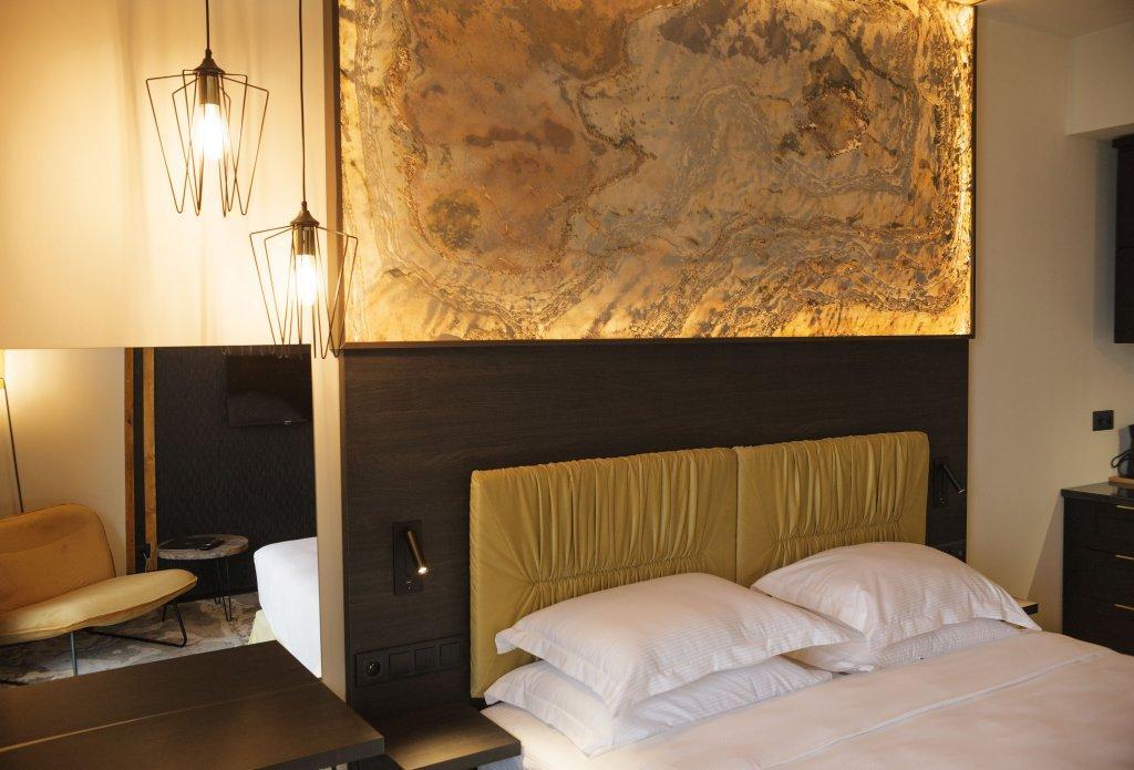 Miramare Magnetic Beach Hotel 科布列季 外观 照片