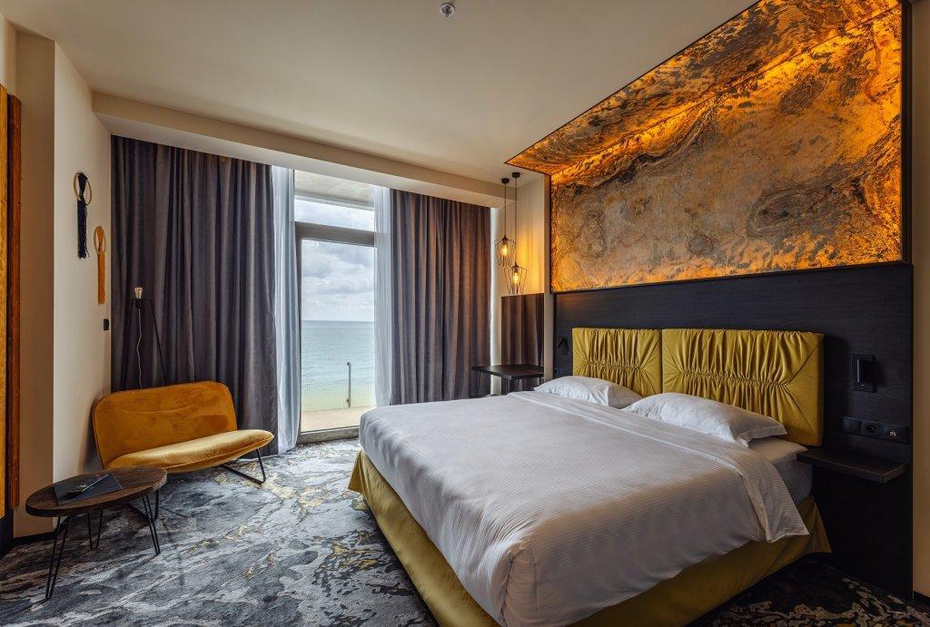 Miramare Magnetic Beach Hotel 科布列季 外观 照片